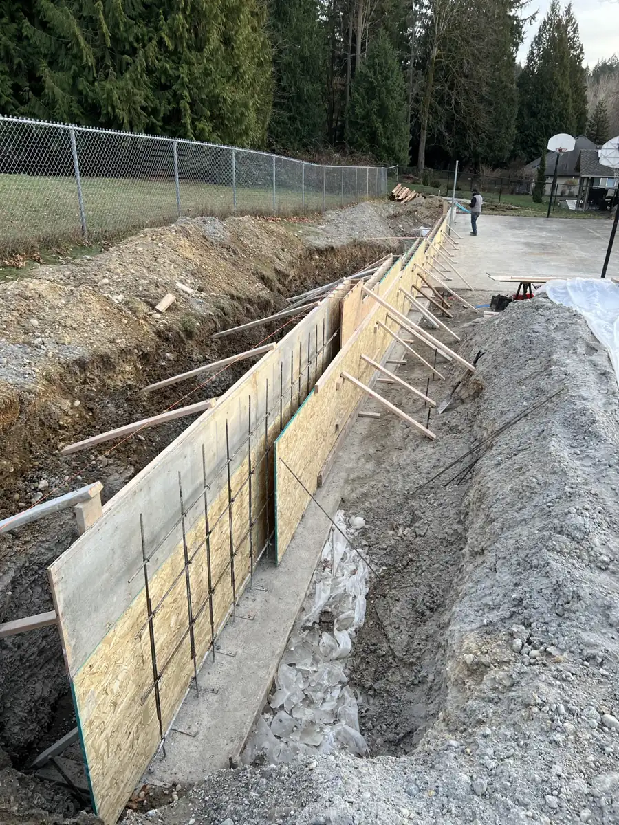 Rebar and formwork for a site retaining wall
